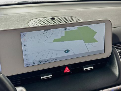 Used 2024 Hyundai Ioniq 5 SEL image 2