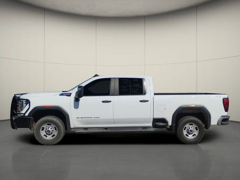 Used 2024 GMC Sierra 2500 Pro AWD/4WD image 4