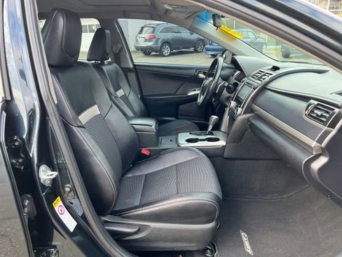 Used 2013 Toyota Camry SE image 9