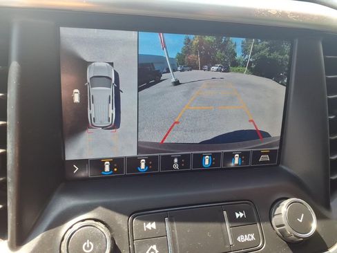 Used 2020 GMC Acadia SLT w/ Premium Package FWD image 10