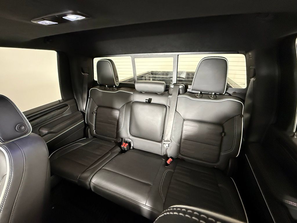 Used 2024 GMC Sierra 2500 AT4X AWD/4WD image 42