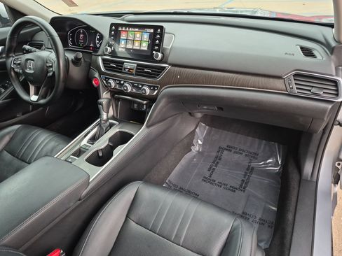 Used 2018 Honda Accord Touring image 33