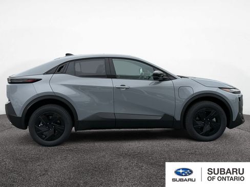 New 2026 Subaru Uncharted Premium FWD image 6