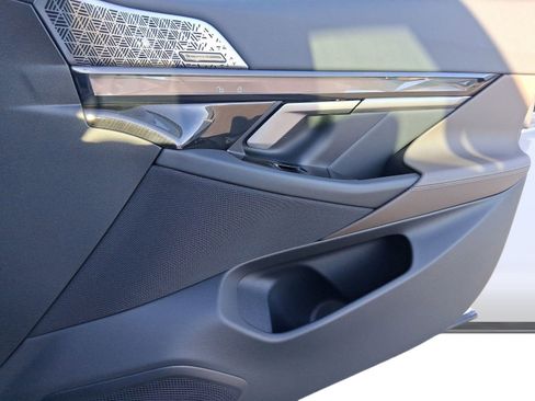 New 2026 BMW 540i xDrive w/ M Sport Package image 31