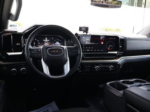 Used 2024 GMC Sierra 2500 SLE w/ SLE Value Package; AWD/4WD image 10
