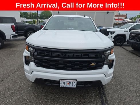 Used 2026 Chevrolet Silverado 1500 Custom AWD/4WD image 2