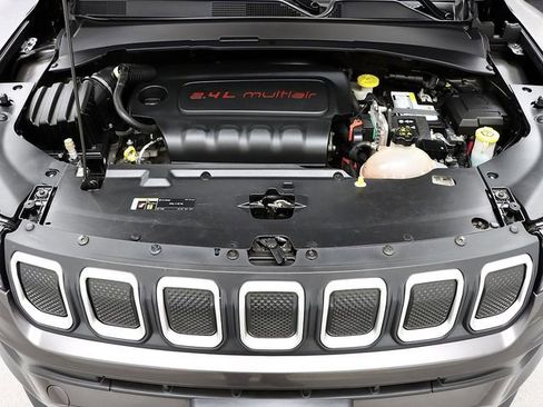 Used 2022 Jeep Compass Latitude w/ Convenience Group FWD image 29