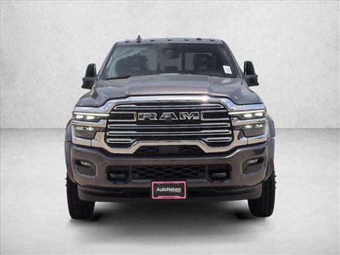 New 2026 RAM 4500 4x4 Crew Cab DRW w/ Laramie Trim Package image 6