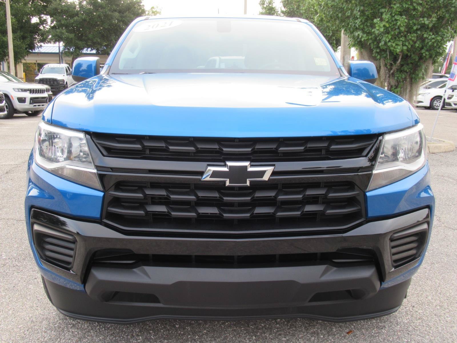 Used 2021 Chevrolet Colorado W/T w/ Custom Special Edition RWD image 7