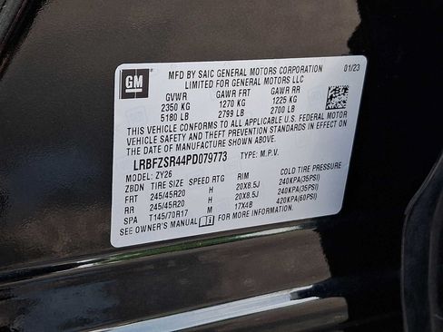 Used 2023 Buick Envision Avenir AWD/4WD image 32