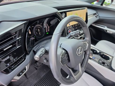 Used 2024 Lexus RX 350h w/ Accessory Package (Z1) AWD/4WD image 23