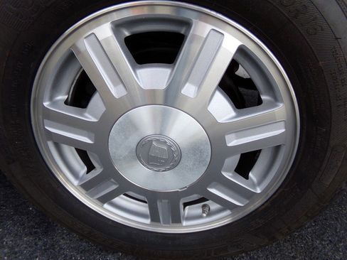 Used 2003 Cadillac De Ville Sedan w/ Comfort & Convenience Package image 85