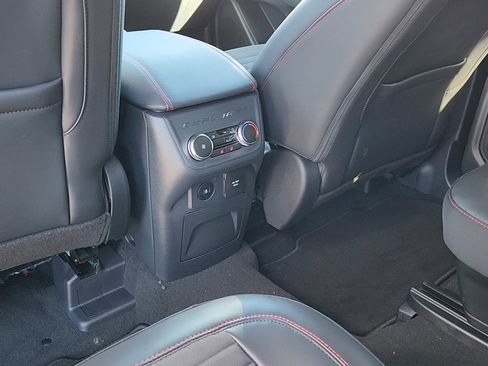 New 2025 Ford Explorer ST-Line w/ Premium Package image 17