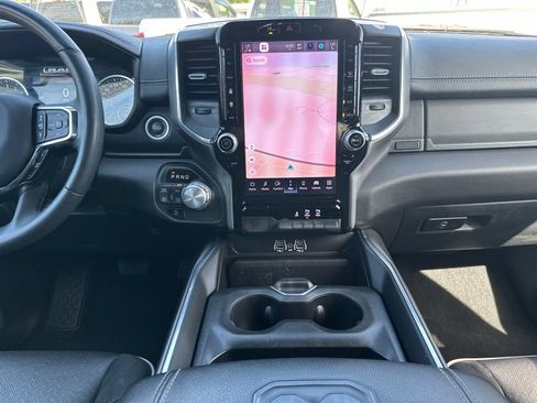 Used 2025 RAM 1500 Laramie AWD/4WD image 21