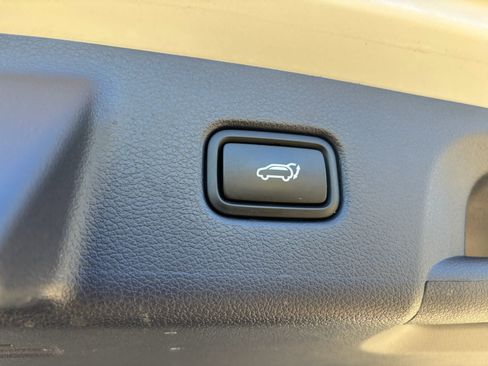 Used 2023 Hyundai Palisade Limited w/ Cargo Package image 41