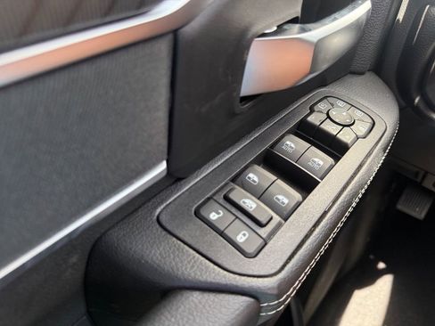 New 2026 RAM 2500 Big Horn AWD/4WD image 28
