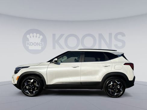 Used 2024 Kia Seltos EX image 2