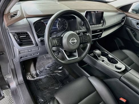 Used 2023 Nissan Rogue SV w/ SV Premium Package AWD/4WD image 18