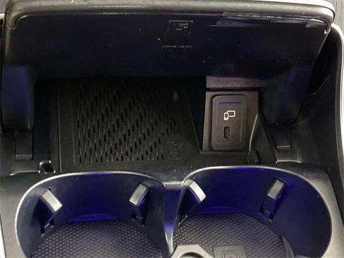 Used 2020 Mercedes-Benz GLC 300 4MATIC w/ AMG Line image 20