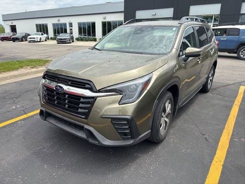Used 2023 Subaru Ascent Premium w/ Convenience Package AWD/4WD image 1
