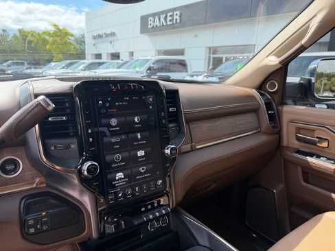 Used 2021 RAM 2500 Limited AWD/4WD image 16