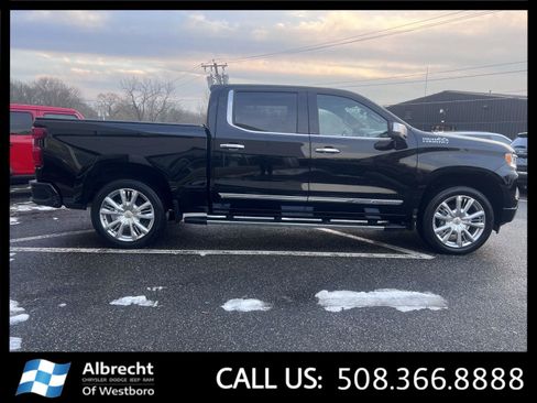 Used 2023 Chevrolet Silverado 1500 High Country w/ High Country Premium Package image 6