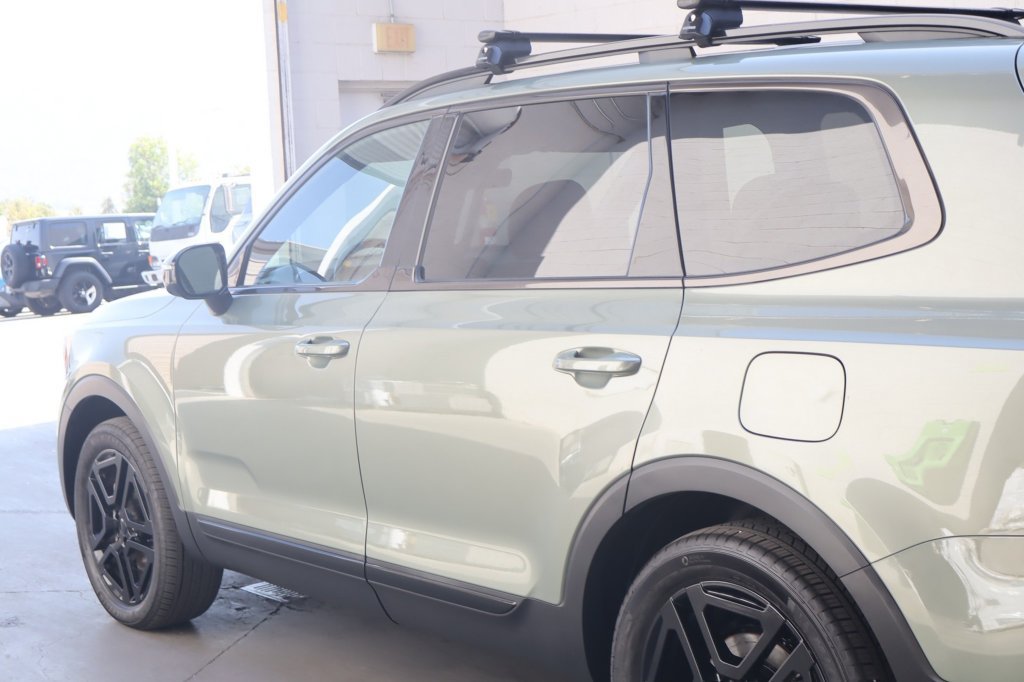 Used 2025 Kia Telluride SX X-Line AWD/4WD image 16