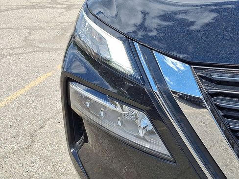 Used 2022 Nissan Rogue SV AWD/4WD image 28