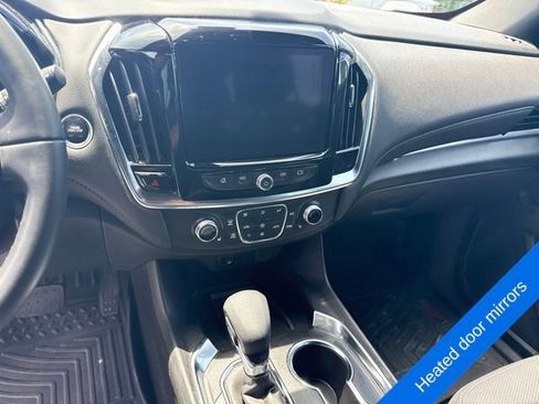 Used 2023 Chevrolet Traverse LT w/ Rear Camera Mirror Package AWD/4WD image 10
