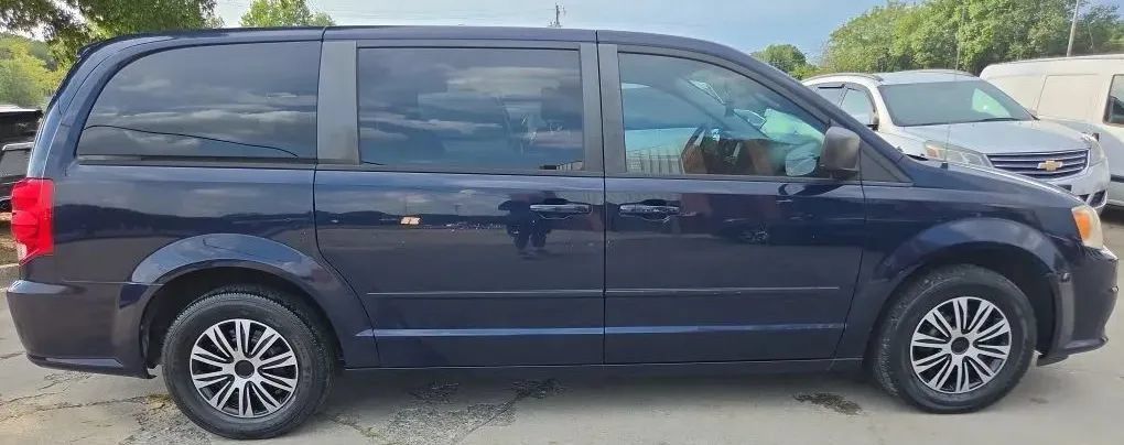 Used 2012 Dodge Grand Caravan SE FWD image 6