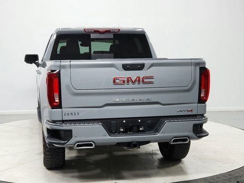 Used 2025 GMC Sierra 1500 AT4 w/ AT4 Premium Package image 6