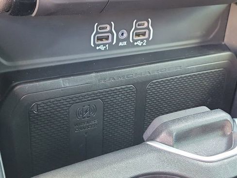 Used 2025 RAM 1500 Laramie w/ Sport Appearance Package AWD/4WD image 38