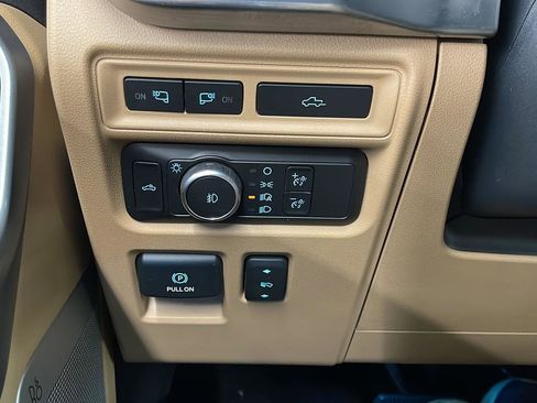 Used 2021 Ford F150 Lariat w/ Equipment Group 502A High image 16