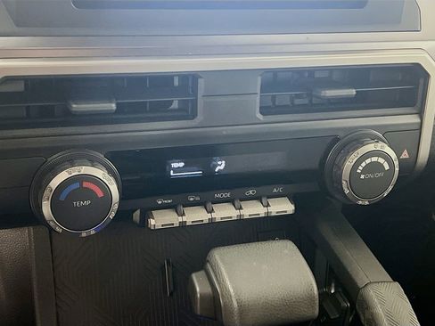 Certified 2025 Toyota 4Runner SR5 AWD/4WD image 15