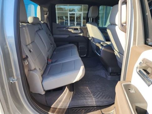 Used 2024 Chevrolet Silverado 1500 LTZ image 17