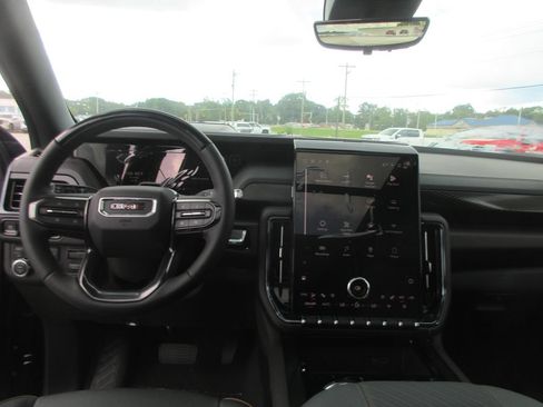 New 2026 GMC Yukon AT4 w/ AT4 Premium Plus Package AWD/4WD image 16