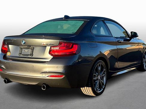 Used 2016 BMW M235i Coupe image 2