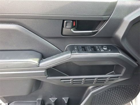 Used 2025 Toyota Tacoma SR image 12