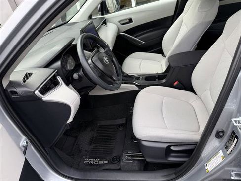 Certified 2024 Toyota Corolla Cross L FWD image 12