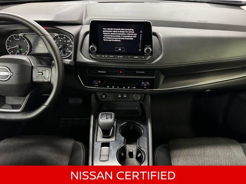 Certified 2025 Nissan Rogue SV AWD/4WD image 16