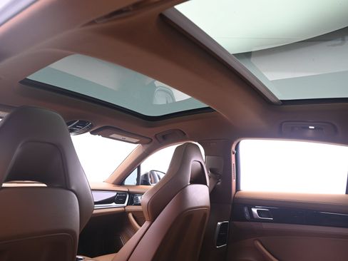 Certified 2023 Porsche Panamera 4S AWD/4WD image 25