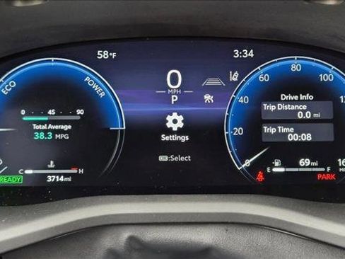 Used 2025 Toyota Camry XLE image 11