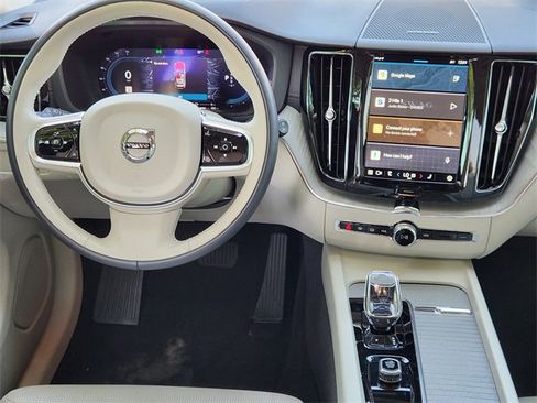 Certified 2025 Volvo XC60 T8 Ultra w/ Protection Package Premier image 29