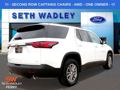 Used 2023 Chevrolet Traverse LT image 6
