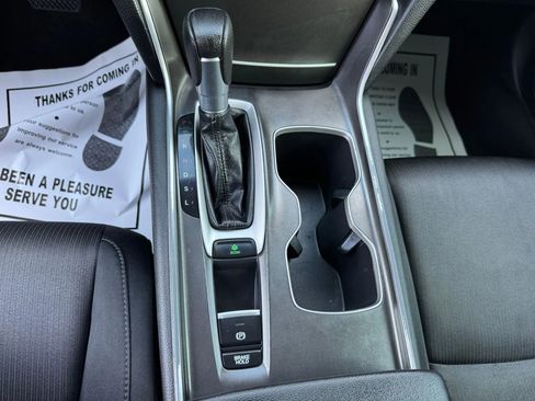 Used 2019 Honda Accord LX image 18