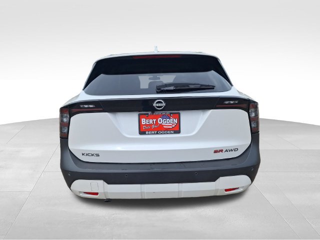 Certified 2025 Nissan Kicks SR AWD/4WD image 7