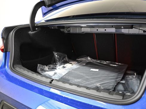 New 2026 BMW 330i Sedan w/ M Sport Package image 11