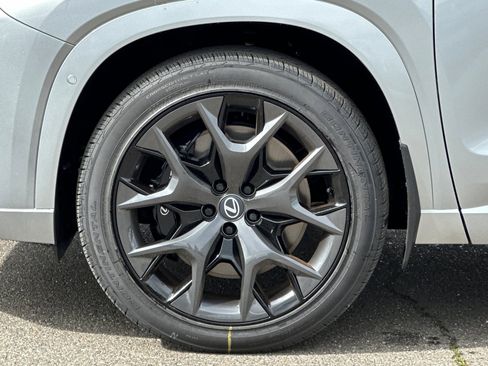 New 2026 Lexus TX 500h AWD image 26