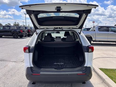 Used 2019 Toyota RAV4 XLE w/ Protection Package FWD image 16