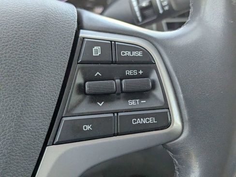 Used 2017 Hyundai Elantra SE w/ SE A/T Tech Package 03 image 26